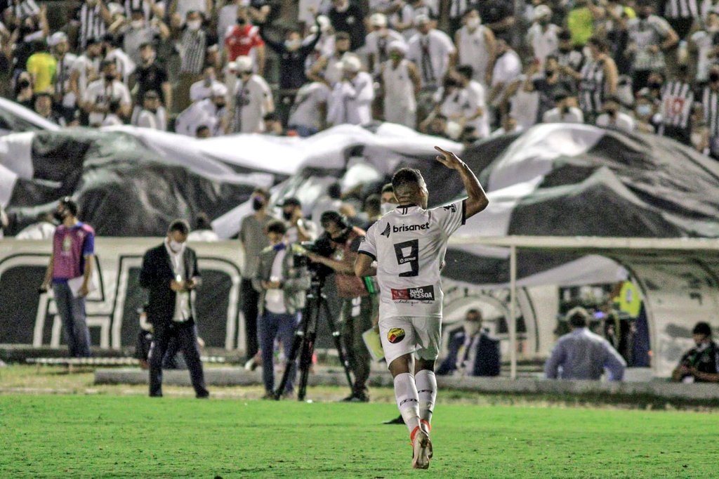 Gerson admite que Botafogo-PB precisa investir no setor ofensivo para evoluir na próxima temporada