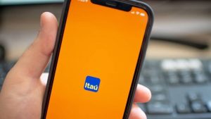 Falha no Itaú: clientes relatam saques indevidos, app fora do ar e até dinheiro a mais na conta