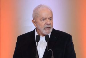 Lula diz que virá a Paraíba resolver disputa de palanque entre João, Veneziano e Lígia