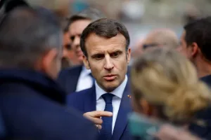 Será que, na França, Macron vai sair, e Le Pen vai entrar? E nós, no Brasil, ficaremos com a democracia ou com a barbárie?