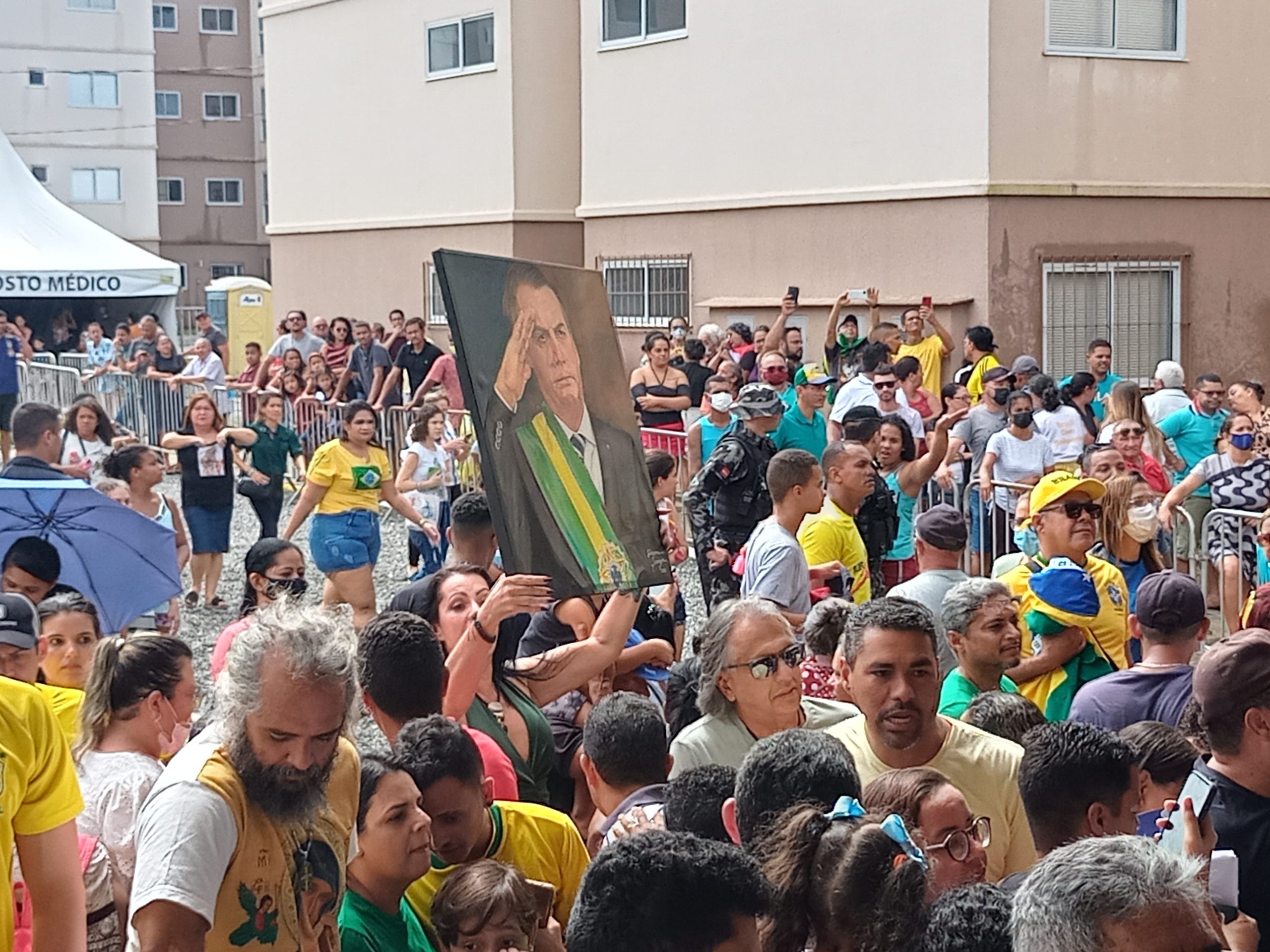 Em João Pessoa, Bolsonaro diz que está numa "luta do bem contra o mal"