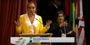 “Futuro senador”, disse Daniella se dirigindo ao irmão Aguinaldo Ribeiro