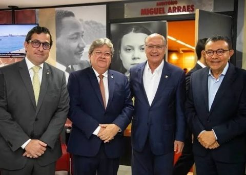 Alckmin vai participar da convenção do PSB para oficializar chapa de João Azevêdo