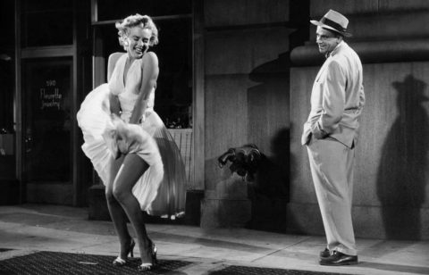 Marilyn Monroe morreu há 60 anos. A coluna indica cinco filmes e traz música de Elton John para a atriz