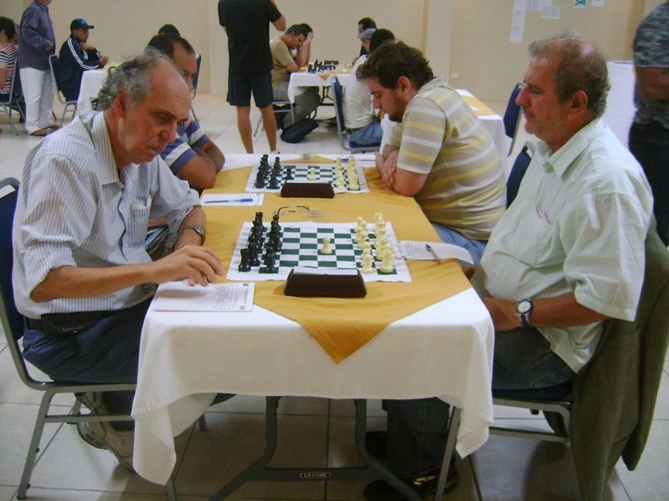 Atleta da rede estadual do as representa o Brasil no campeonato  mundial de xadrez, na Itália