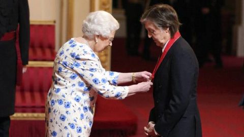 Paul McCartney tinha uma queda pela rainha Elizabeth quando era garoto e fez uma música para ela