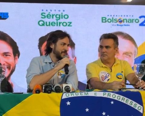 Sérgio Queiroz declara apoio a Pedro, após tucano aceitar propostas do ex-candidato ao Senado