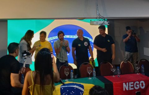 Cabo Gilberto diz que apoia Pedro para “libertar” a Paraíba; parlamentar minimiza neutralidade do tucano