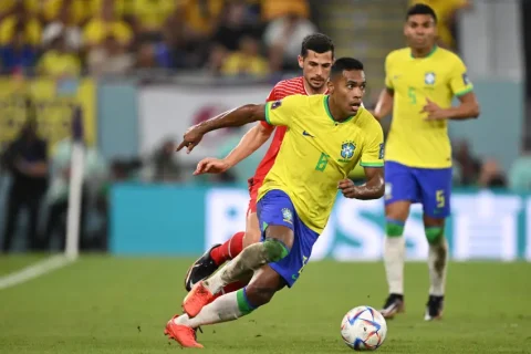 Alex Sandro se junta a Neymar e Danilo como desfalques do Brasil na Copa do Mundo