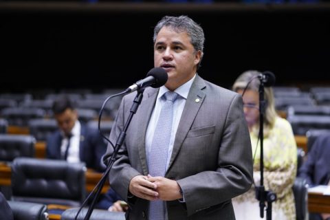 Efraim Filho toma posse em Brasília e será o novo líder do União Brasil no Senado