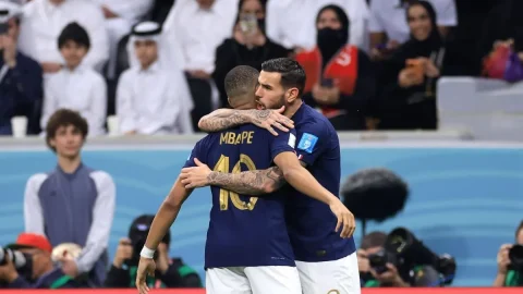 França vence Marrocos e encarará a Argentina na final da Copa do Mundo no Catar