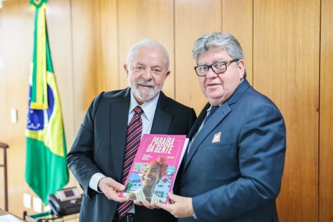 João Azevêdo se reúne com Lula e fala em retorno da relação republicana; confira vídeos