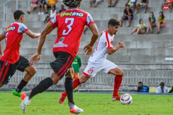 Em noite inspirada de seu goleiro, Auto Esporte segura empate contra o São Paulo Crystal
