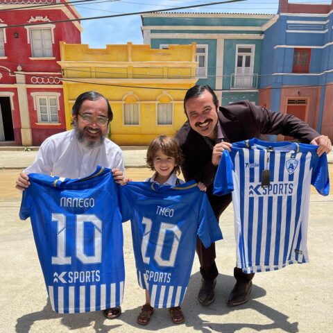 Nanego Lira, Thardelly Lima e Theo Matos, de Mar do Sertão, recebem camisas do Atlético-PB
