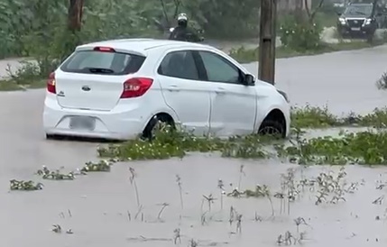 João Pessoa registra fortes chuvas e pontos de alagamento, mas sem ocorrências graves