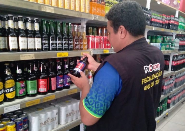 Quase 30 quilos de carne fora da validade são apreendidos em supermercados de João Pessoa