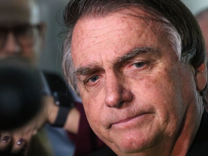 TSE torna Bolsonaro inelegível por 8 anos