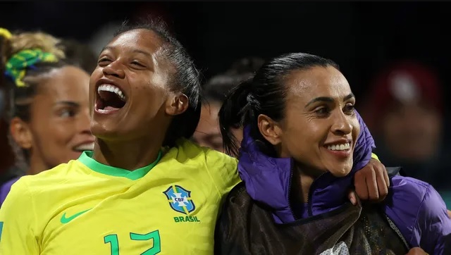 Brasil cumpre obrigação em estreia na Copa do Mundo com intensidade e qualidade