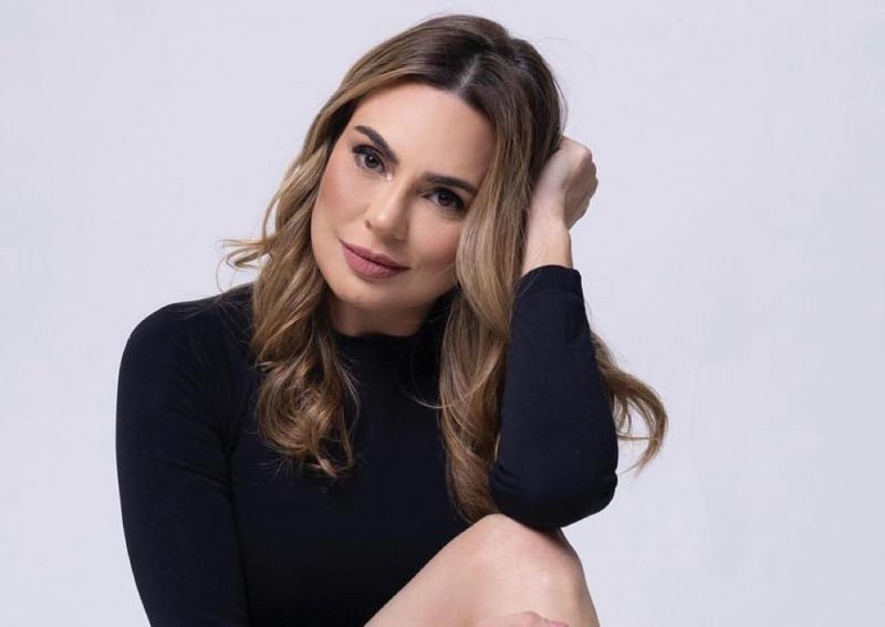 Rachel Sheherazade na Fazenda: jornalista é confirmada no reality show