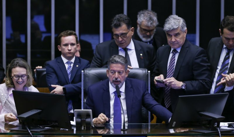 Taxação de super-ricos e offshores: veja como cada deputado da Paraíba votou