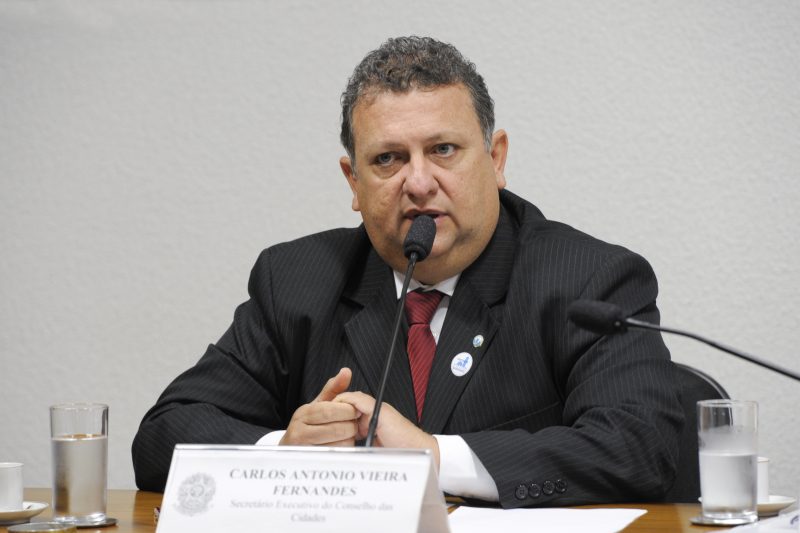 Lula nomeia paraibano que foi assessor de Aguinaldo Ribeiro para presidência da Caixa