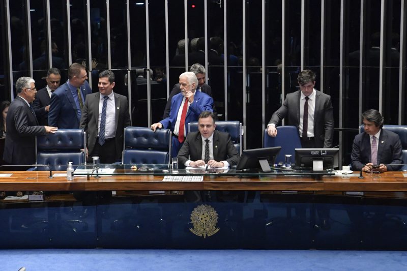 Senado aprova PEC que limita decisões individuais de ministros do STF: confira votos da Paraíba