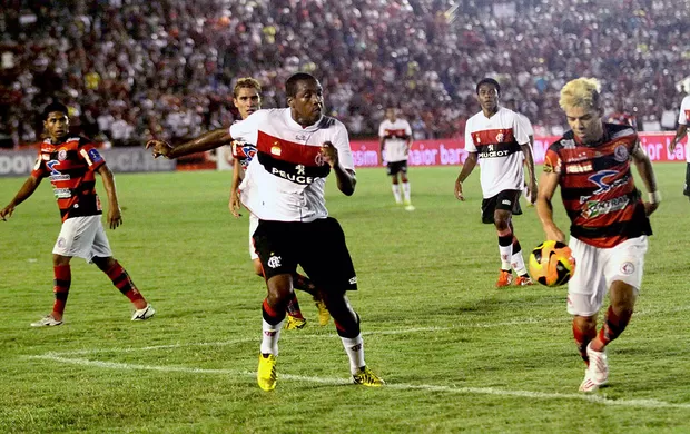 Último jogo do Flamengo na Paraíba foi em 2013, contra o Campinense campeão do Nordeste