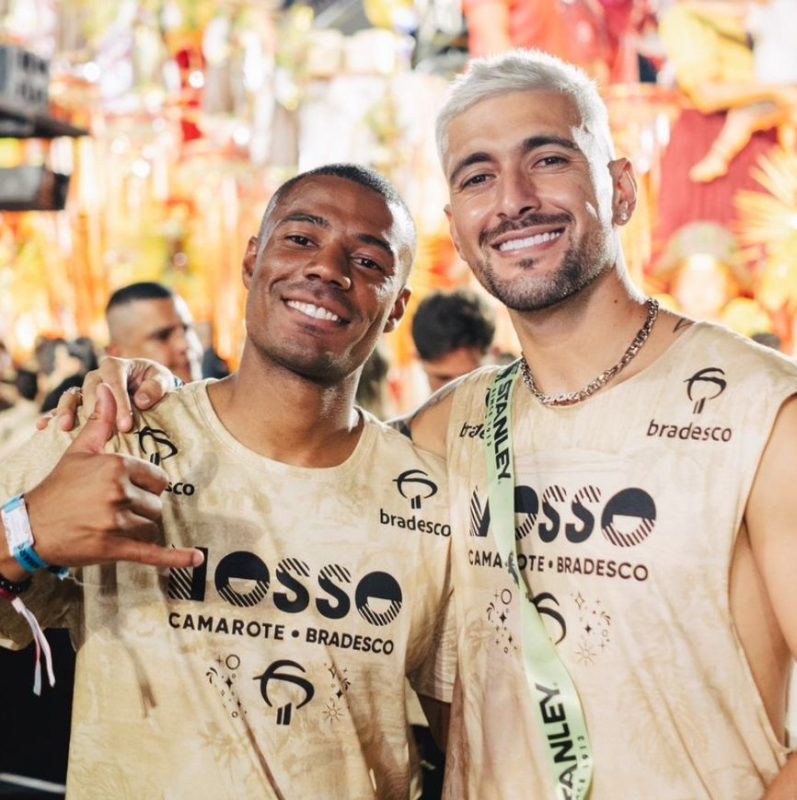 Carnaval 2024 e futebol: jogadores curtem desfiles no Rio de Janeiro