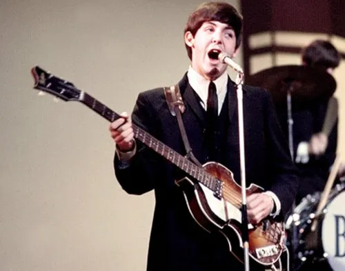 Encontrado o baixo roubado de Paul McCartney há 52 anos