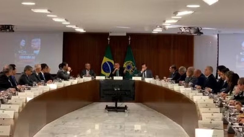 Queiroga participou de reunião com Bolsonaro em que ex-presidente cobra “ação” antes das eleições