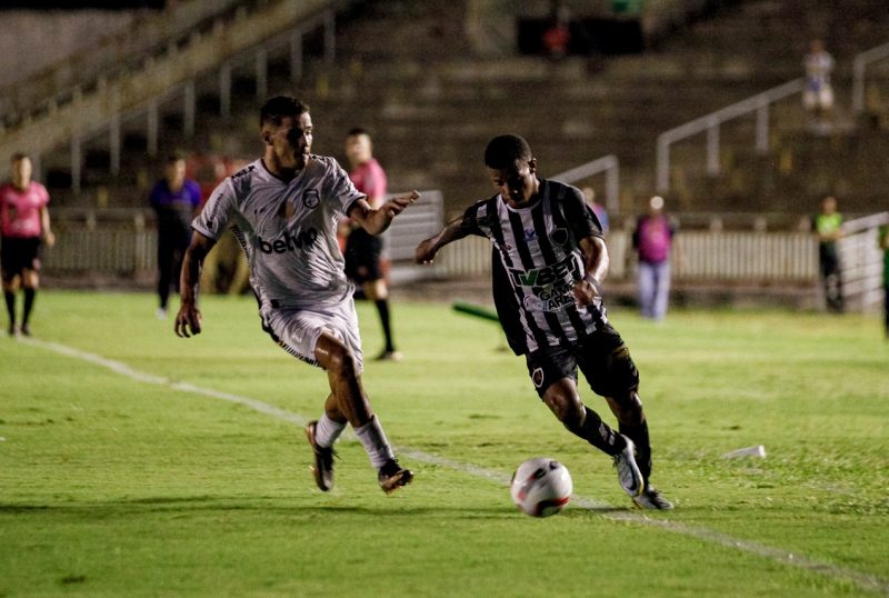 Botafogo-PB x Treze: Galo vence por 2 a 0 e assume a liderança do Paraibano